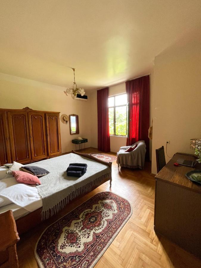 Batumi Holiday 3 Батуми Екстериор снимка